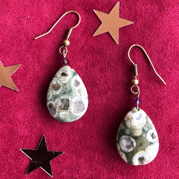 Stunning teardrop earrings - Picture 3 of 4